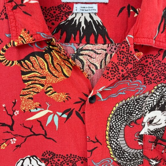 Urban Outfitters Tiger Dragon Asian Allover Print Short Sleeve Shirt - Picture 4 of 8